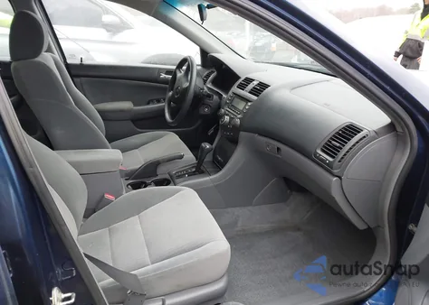 2005 Honda Accord 2.4 Lx z USA, uszkodzony, nr VIN 1HGCM56445A143528